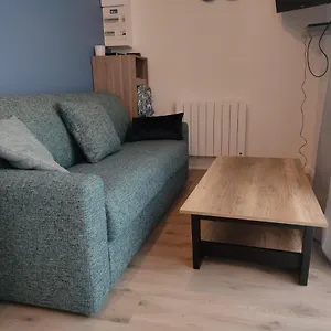 https://super-studio-rez-de-jardin-avec-extrieur.hotels-rhonealpes.com
